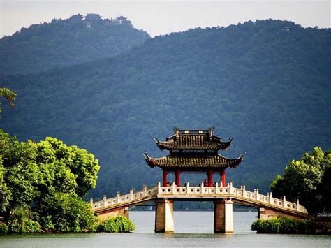 Because of its heavenly beauty, the west lake was bestowed as one of the top ten resorts in china in 1985, and named a unesco. Secret places in China that haven't been discovered by ...