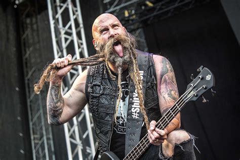 Win A Chance To Take Pictures Of Five Finger Death Punch At The
