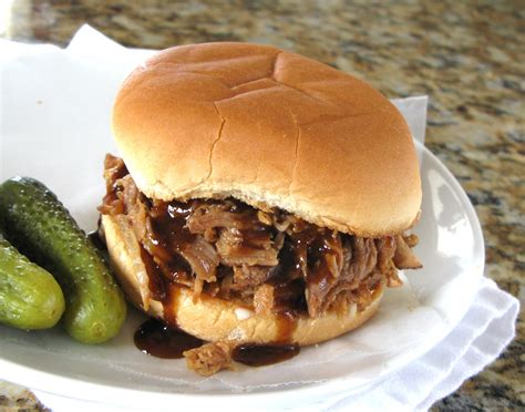 How To Make Bbq Pulled Pork Sandwiches