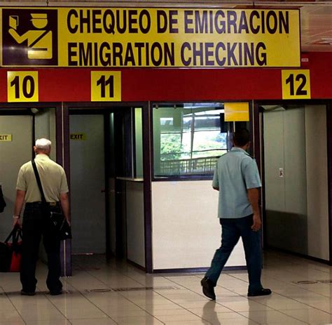 Over 100,000 english translations of german words and phrases. Kuba: Kubaner dürfen ohne bürokratische Hürden ins Ausland ...