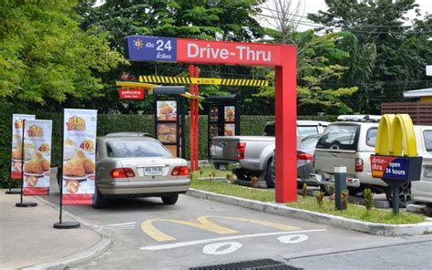 My order took a little longer than i would would have expected for fast food, but that wasn't my biggest complaint. American Fast Food Company McDonald's Set To Add A Creepy ...
