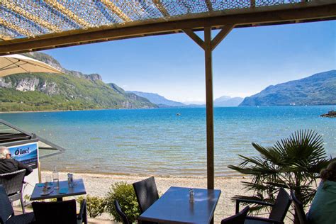 Top 10 Des Restaurants Avec Vue Sur Le Lac Du Bourget Alti Mag