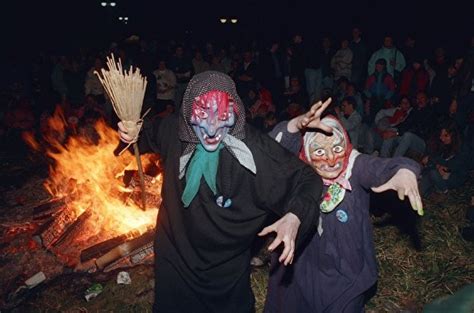 This section may contain major spoilers! Walpurgisnacht in der Marina Wendenschloss - Berlin.de