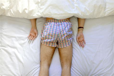 Sleeping In Boxers The Pros Cons Undywear
