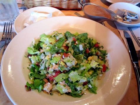Cheesecake Factory Chopped Salad Calories