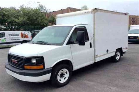 The bread and butter of the local delivery business. GMC Savana (2008) : Van / Box Trucks