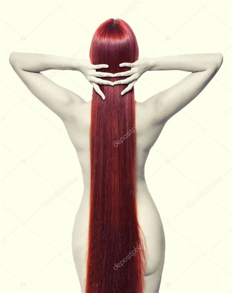 Nackte Frau Mit Langen Roten Haaren Stockfotografie Lizenzfreie
