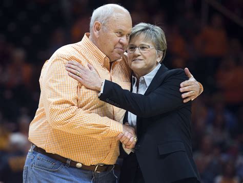 Lady Vols coach Holly Warlick expects contract extension in ‘next two