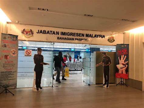 Passport recipient and issuance offices. MISZDAE : WANITA KAKI TRAVEL: Renew Passport di Putrajaya