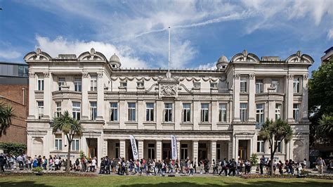 Study At The Queen Mary University Of London