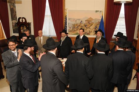 Connecticut Governor Shares Holiday Dance With Rabbinical Delegation