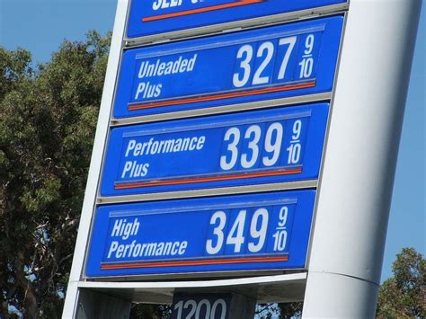 Travel Tip: Are Airline Ticket Prices Going Up Because of Recent Gas Prices? - Peter Greenberg ...