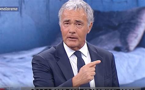 Appare così massimo giletti, nelle immagini pubblicate in esclusiva da diva e donna, il settimanale di cairo editore, in edicola mercoledì 15 settembre. Ma Giletti non era grillino? Ora è nel mirino dei Cinque ...