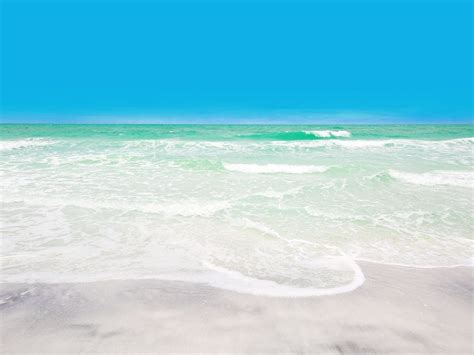 18 Best Beaches With The Clearest Water In Florida