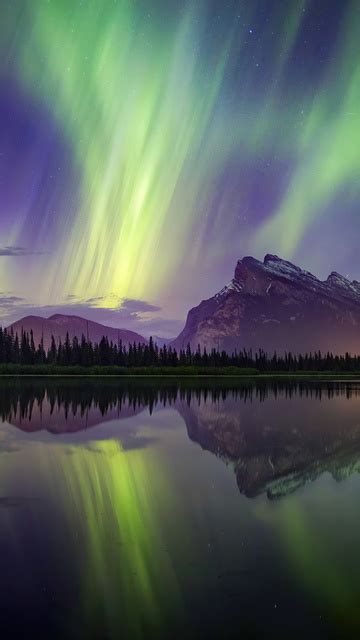 360x640 Aurora Borealis Mountains Lake Reflection Banff National Park