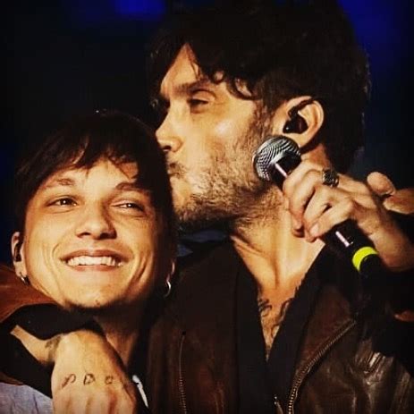 Compra vinili, cd e altro di fabrizio moro nel marketplace di discogs. Verissimo: Fabrizio Moro e il dolce pensiero per Emma: "è ...