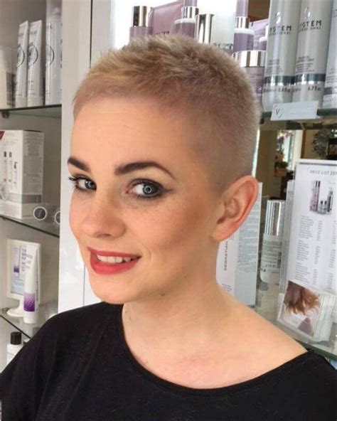 Pin By Welou On Short Hair And Buzz Cuts In 2019 Super Short Hair Buzzed Hair Pixie Haircut