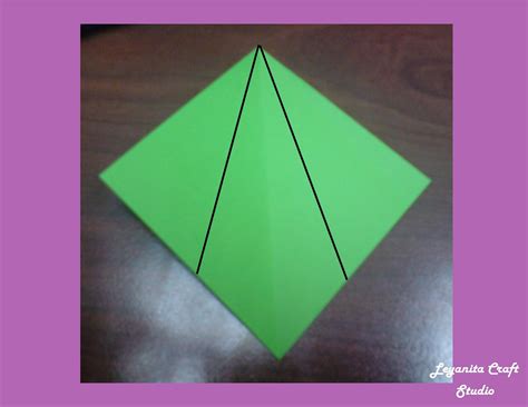 Untuk membuat bunga tulip yang kita butuhkan adalah 2 lembar kertas origami, satu untuk bunga dan satunya lagi untuk tangkai. Gokil 50+ Gambar Origami Bunga Tulip