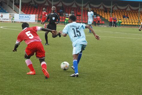 Looking different language audio & others links ? Somalia VS Kenya fight in pictures