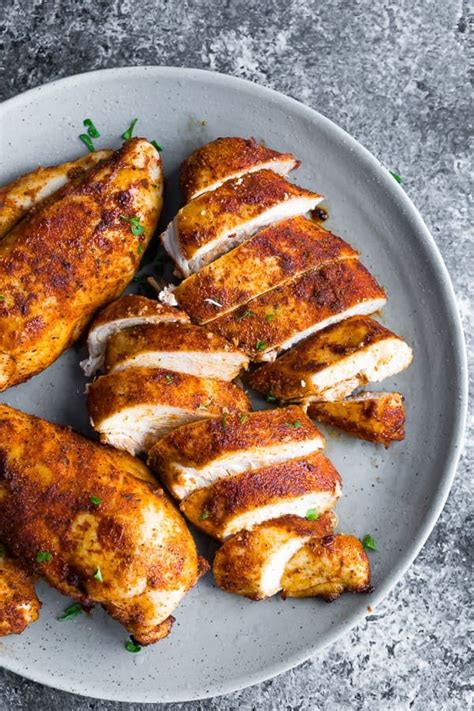 Make this recipe and you'll be enjoying so good. The JUCIEST Baked Chicken Breast | Sweet Peas & Saffron