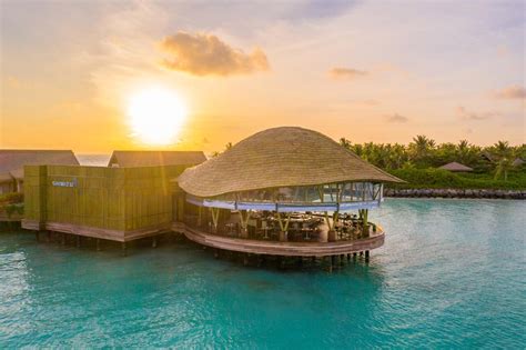 Top 17 Luxury Resorts In The Maldives Luxuryhoteldealstravel