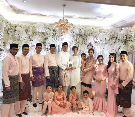 Azmin ali, putrajaya, wilayah persekutuan, malaysia. Cantiknya Menantu DATO' SERI AZMIN ALI Ni, Untung Ameer ...