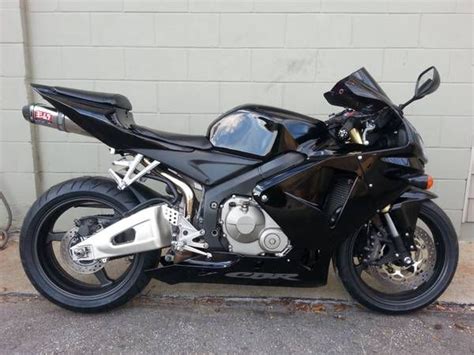 The honda cbr600rr's clocks are incredibly comprehensive for a track biased machine. Buy EXCELLENT 2006 HONDA CBR600RR -- NEW TIRES-LOW on 2040 ...