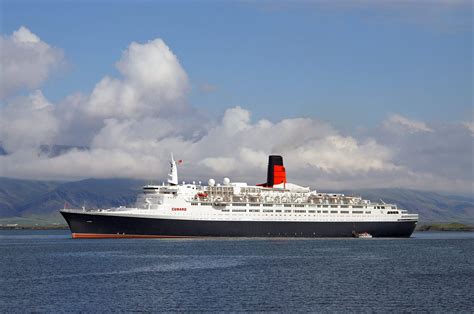 The Cunard Liner Rms Queen Elizabeth 2 Qe2 Actually Did A Transatlantic Crossing On The Qe2