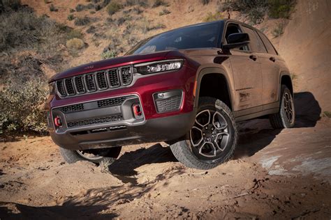 First Drive Review 2022 Jeep Grand Cherokee Tackles Off Road Trails