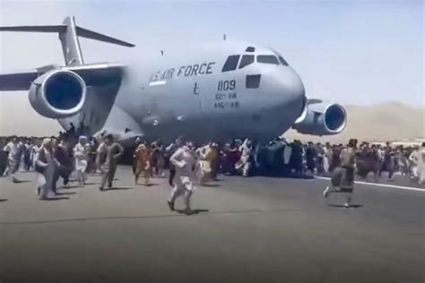 Air Force C 17 Crew Not At Fault In Deaths Of Afghan Civilians
