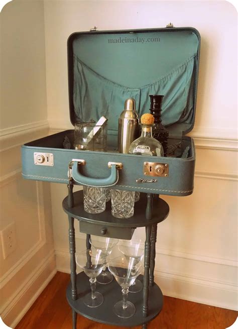 DIY Decor: Ingenious Ways to Upcycle Old Suitcases in Style