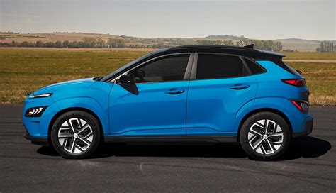 Manuel neuer (born 27 march 1986) is a german footballer who plays as a goalkeeper for german club fc bayern münchen, and the germany national team. Neuer Hyundai Kona Elektro kommt 2021 (Bilder & Video ...