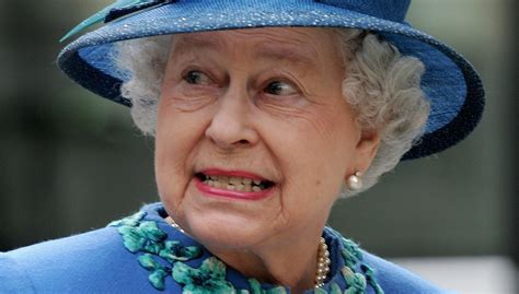 12 Queen Elizabeth Facial Expressions Every Grandma Can Relate To 