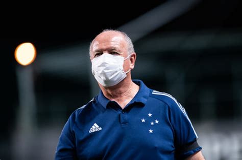 Los mejores tableros de felipao art. Felipão se irrita com perguntas sobre jeito 'reativo' do ...