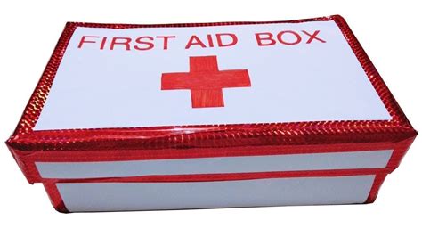 Diy First Aid Kit Box Diy Dollar Store First Aid Kit