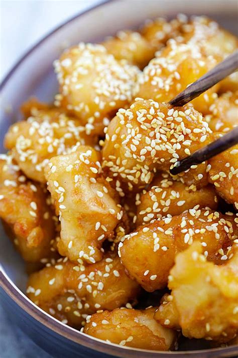 If you want the perfect sesame chicken recipe this is it! Honey Sesame Chicken | Easy Delicious Recipes