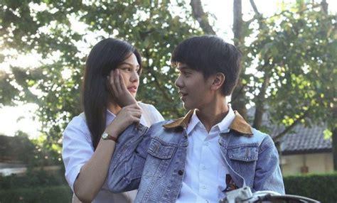 Dilan & milea are now dating. 'Dilan 1991' official trailer released - Entertainment ...