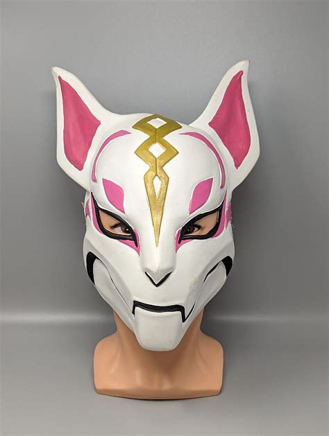 Fortnite White Rubber Kitsune Fox Drift Mask Hallowee Gem