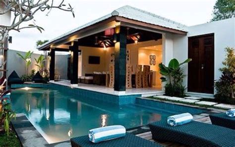 Balinese Style Pool Area Bali House Bali Style Home Countryside House