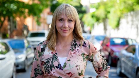 Ring oss på 915 04800. Frida Bratt.jpg