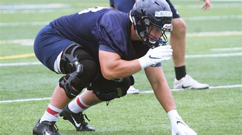 The university is a member of the big ten conference and the cornhuskers compete in ncaa division i, fielding 22 varsity teams (9 men's, 13 women's) in 15 sports. Rivals to meet under Bulldog Stadium lights :: Concordia ...