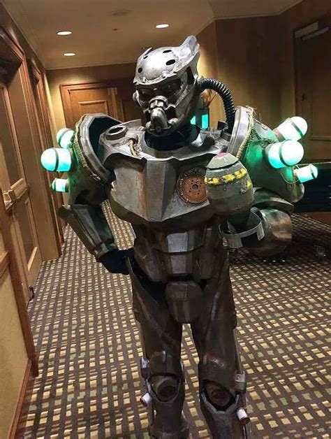 This Enclave Cosplay Is Awesome Rfallout