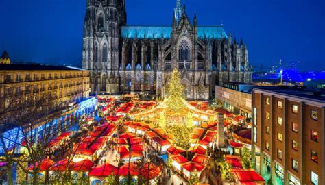 Il mercatino di Colonia e la sfida degli alberi di Natale ...