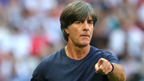 Was auch bei der weltmeisterschaft 2010 in südafrika nicht. Jogi Löw: Das muss der Bundestrainer tun, damit der ...