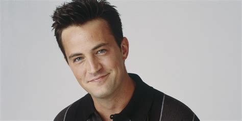 Perry began his united states naval career when he was only 15 years old. Matthew Perry ha risposto alle critiche causate dagli ...