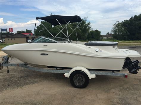 The motorboat is equipped with an engine of 145hp. Sea Ray 185 Sport TKS 2010 for sale for $15,900 - Boats ...