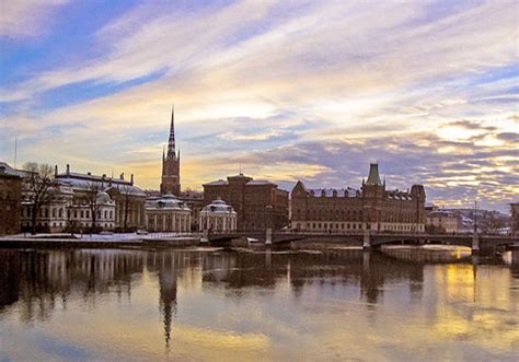 Today, sweden is a constitutional monarchy with a parliamentary democracy of government and a highly developed economy. Sweden Travel Guide Information | TripExtras