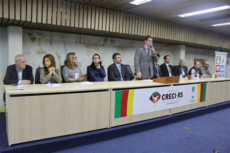 Por isso, é importante, para quem quer entrar no mercado imobiliário, entender o que. CRECI-RS Conselho Regional de Corretores de Imóveis 3ª Região