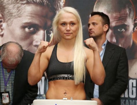 Thorslund profesionaliai debiutavo prieš čeką petrą podráská 2018 m. Dina Thorslund vs. Gabriella Mezei For Euro Title on March ...