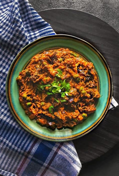 mushroom-curry-recipe | Indian food recipes, Stuffed mushrooms, Baingan ...
